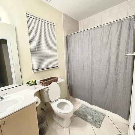 Private Bedroom In Miami - Coral Gables 601 Exterior photo