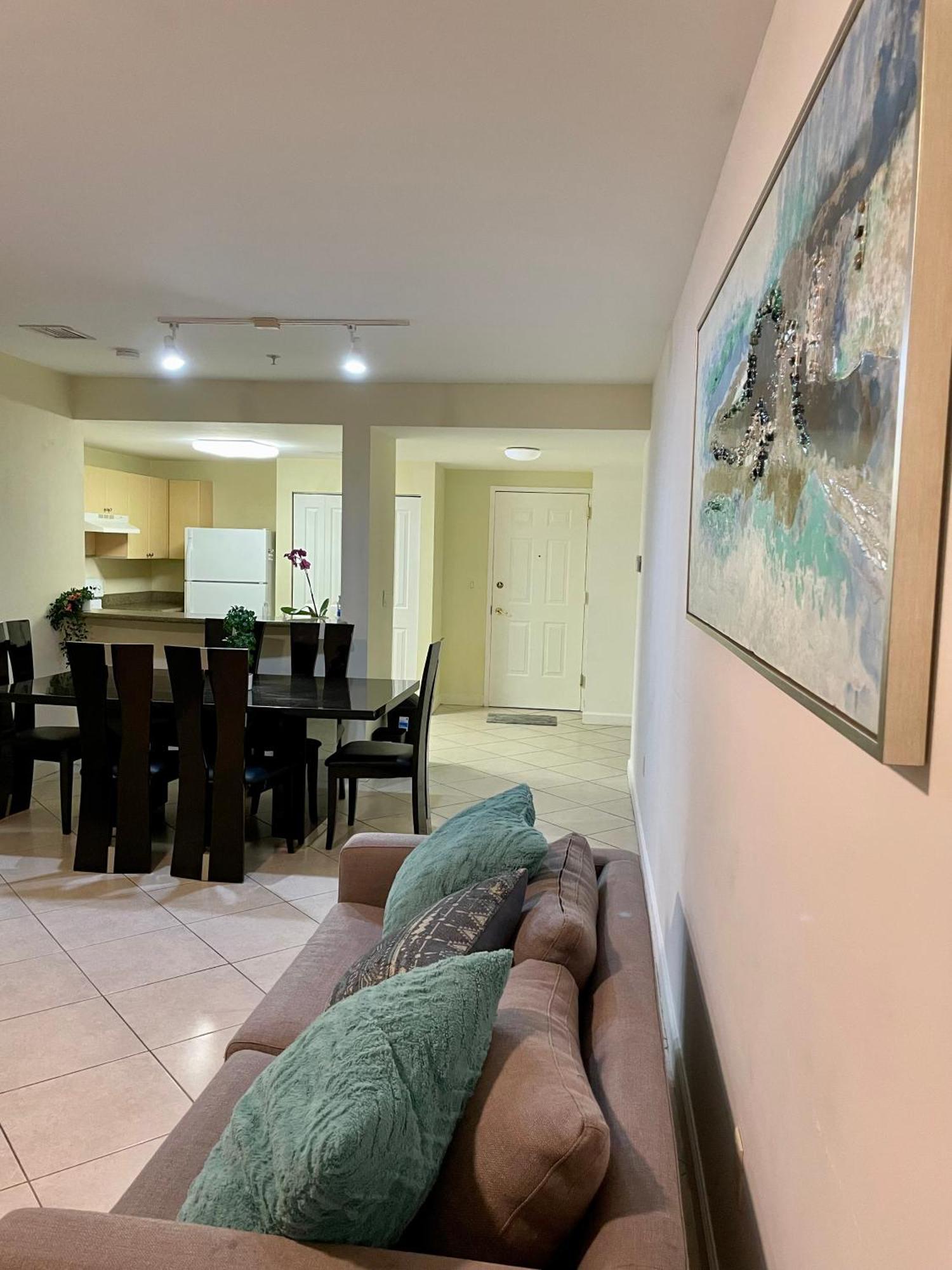 Quarto em Acomodações Particulares Private Bedroom In - Coral Gables 601 Miami
